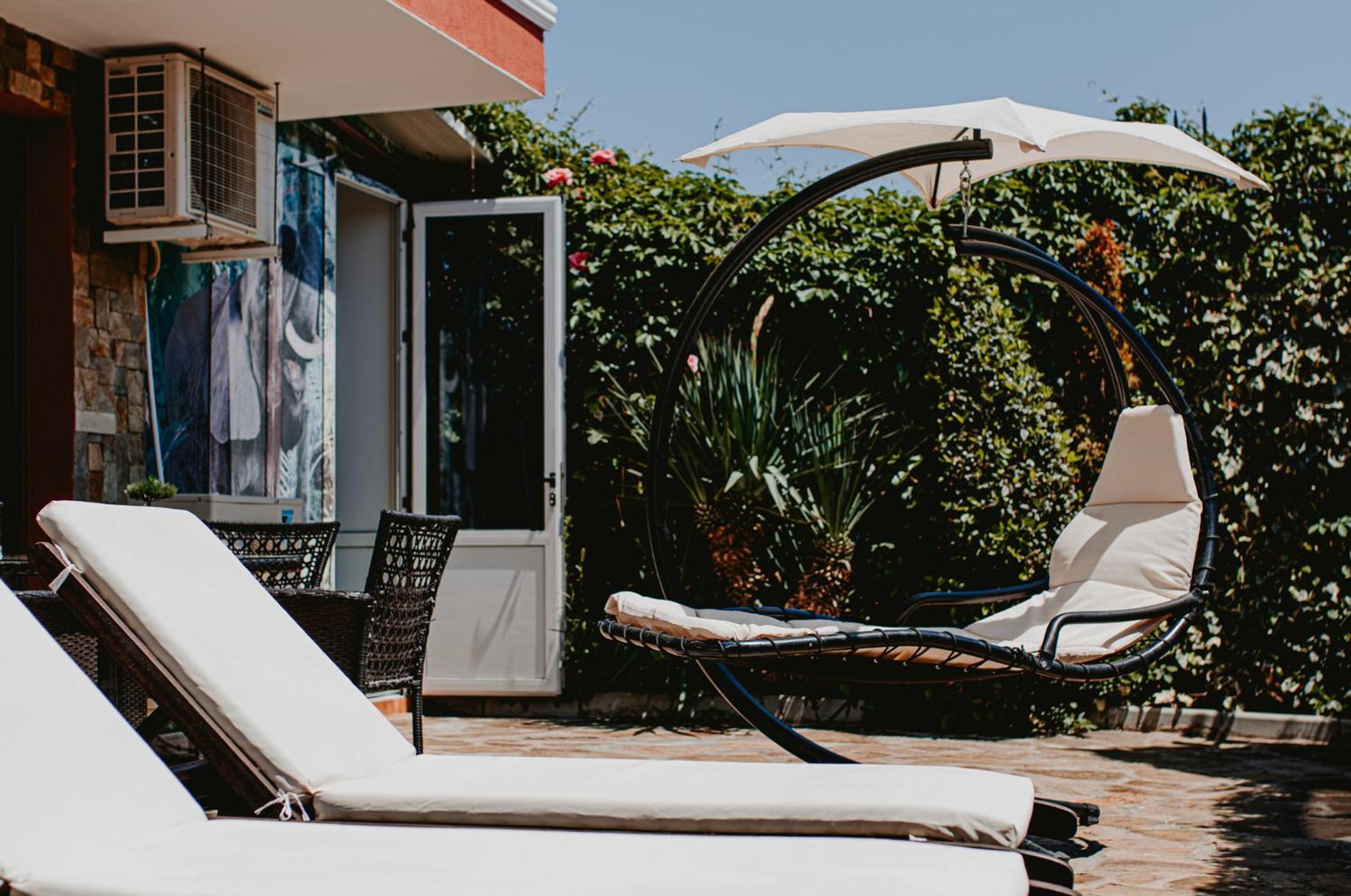 Red Iguana Hotel Sveti Vlas Exterior foto