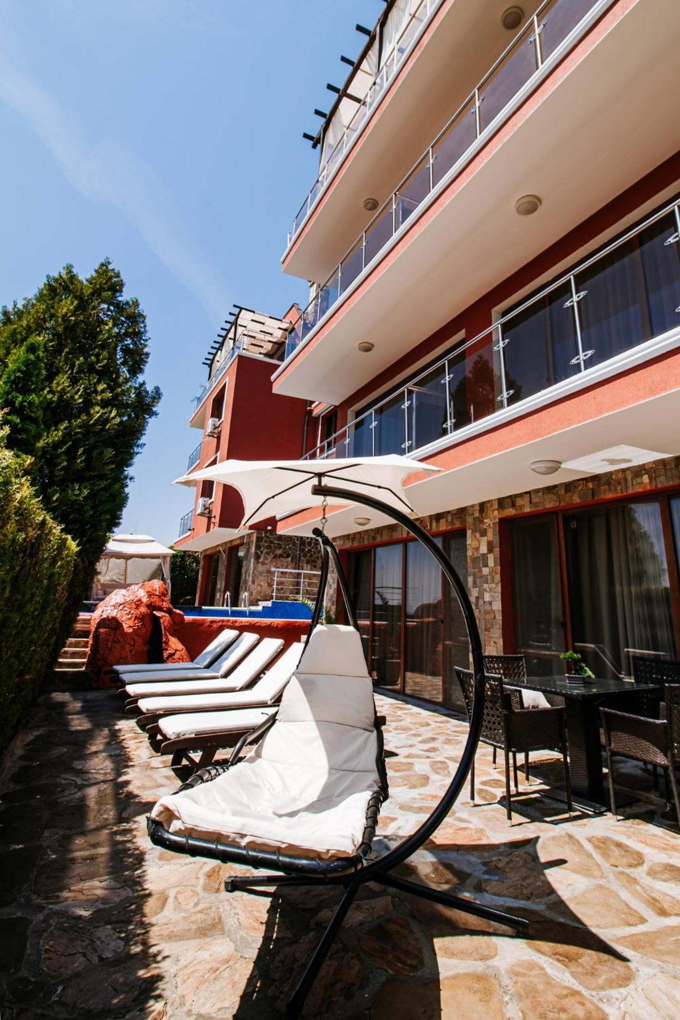 Red Iguana Hotel Sveti Vlas Exterior foto
