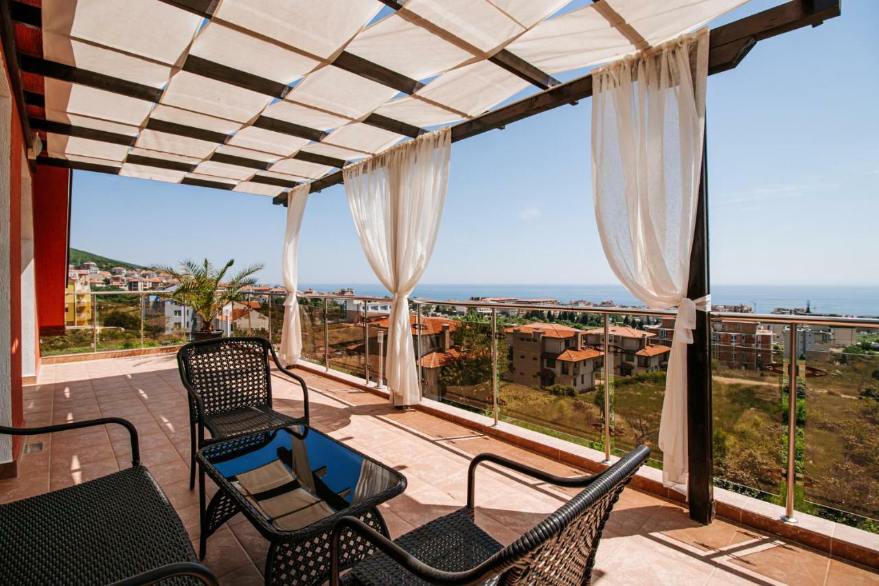 Red Iguana Hotel Sveti Vlas Exterior foto
