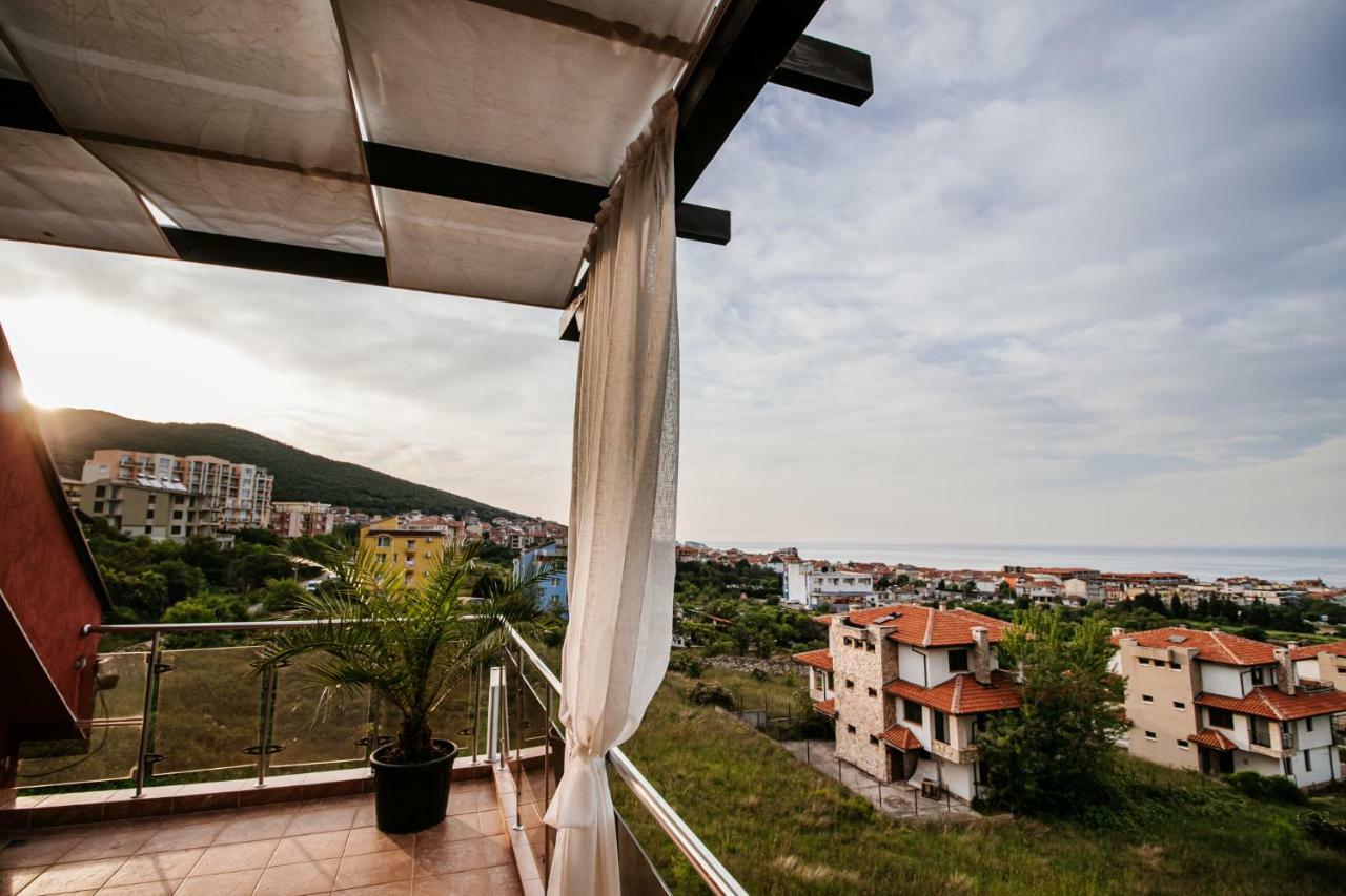 Red Iguana Hotel Sveti Vlas Exterior foto